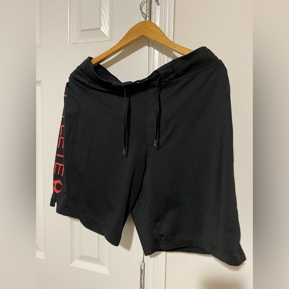 Hylete Shorts Black Athletic Stretch Compression Medium Above Knee Gym - Picture 7 of 9